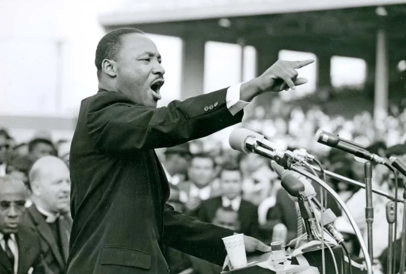 Image of Martin Luther King Jr giving his speech "I Have a Dream"